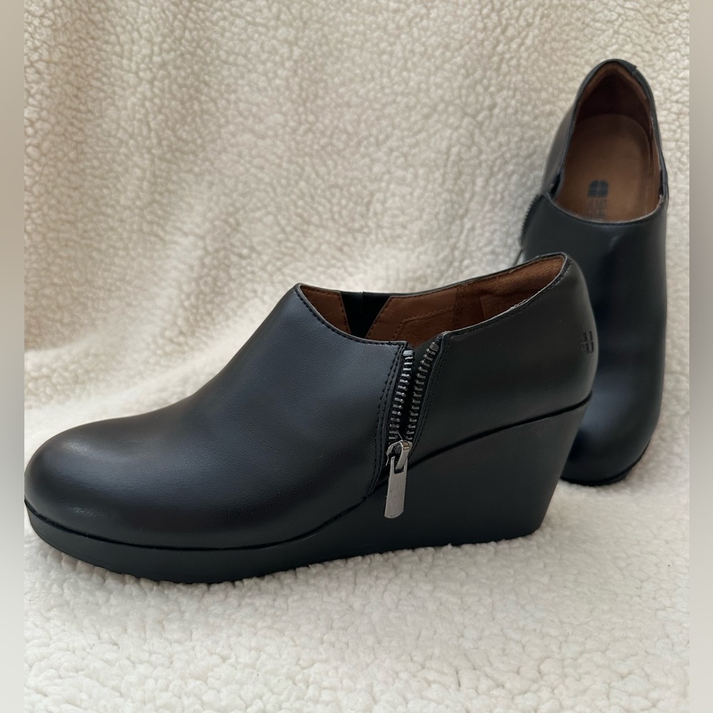 Shoes For Crews-TheShoeThatGrips -work shoes, Ranked #1 for slip resistance